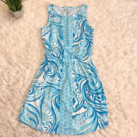 Lilly Pulitzer Dresses & Skirts - Lilly Pulitzer sleeveless tshirt tiger print dress